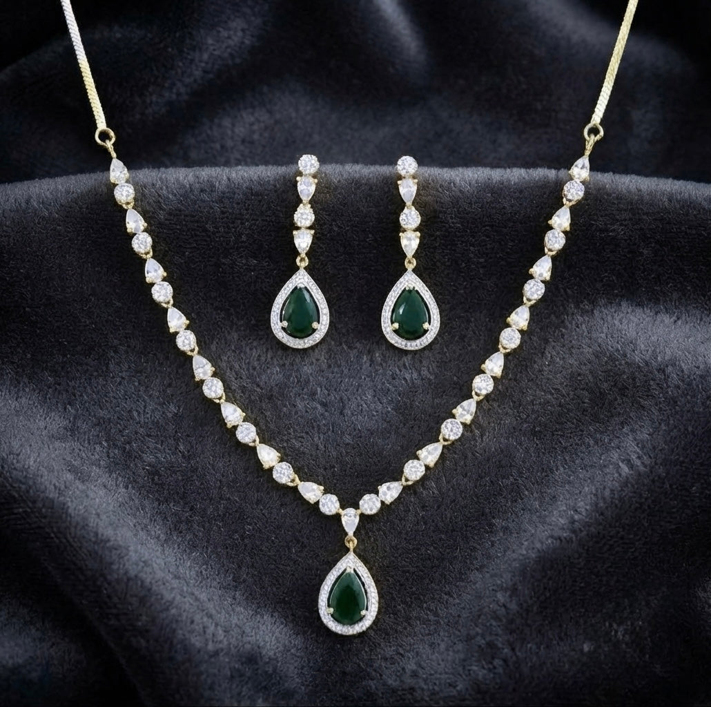 Lustre Royal AD Necklace