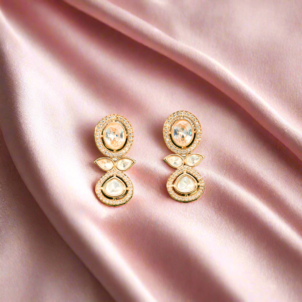 Kundan Classic Earring With Gold Plating