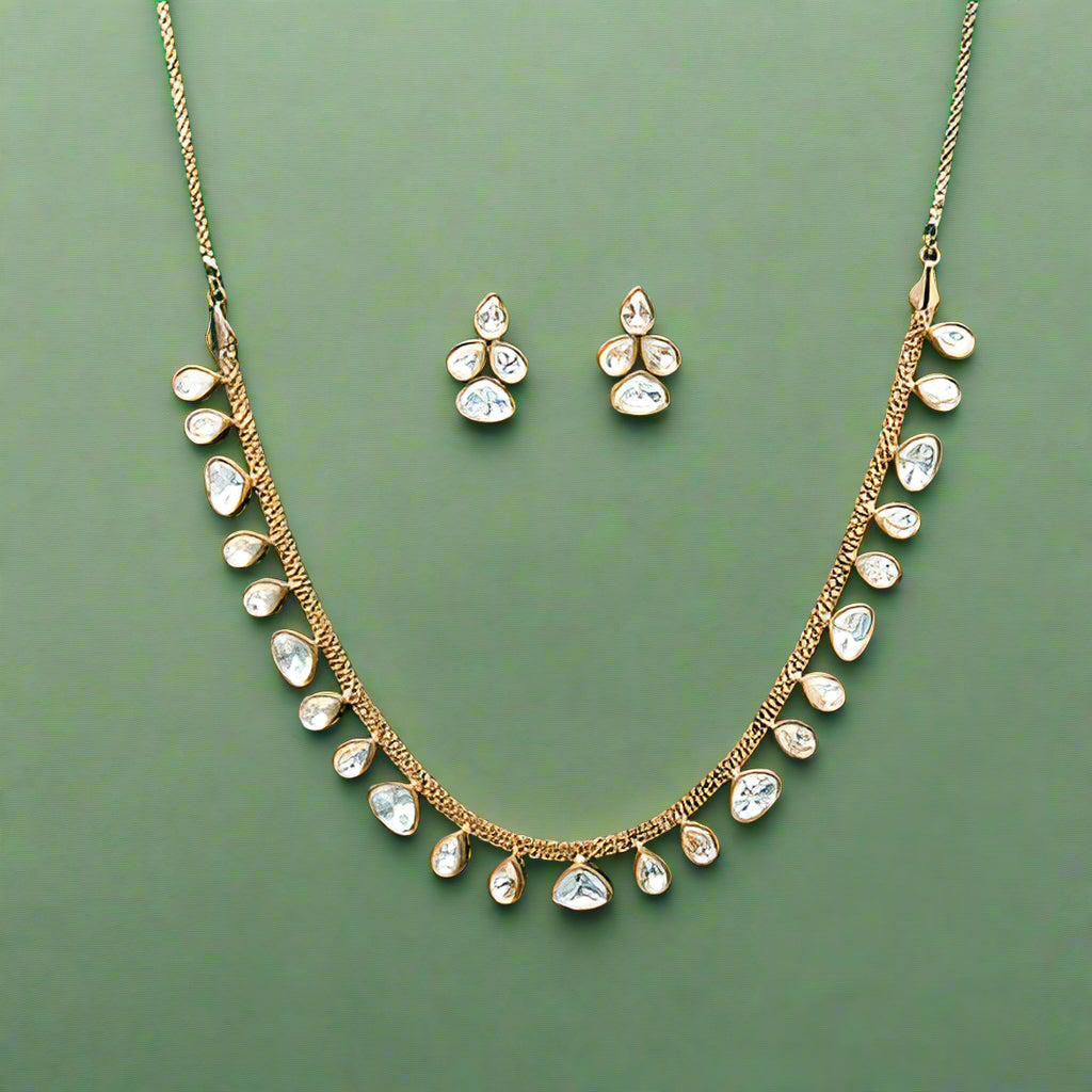 Gulnaar Glow Kundan Necklace