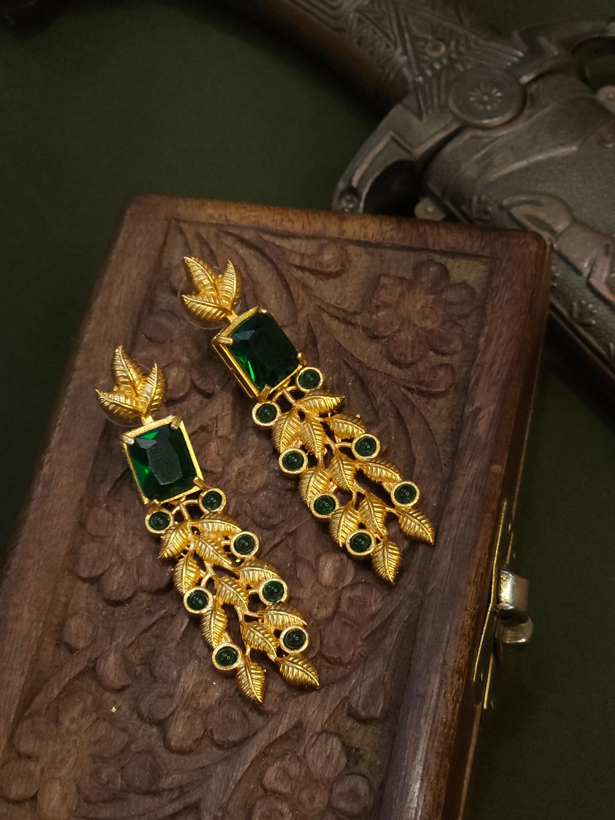 Ishira Green Indo western hangs