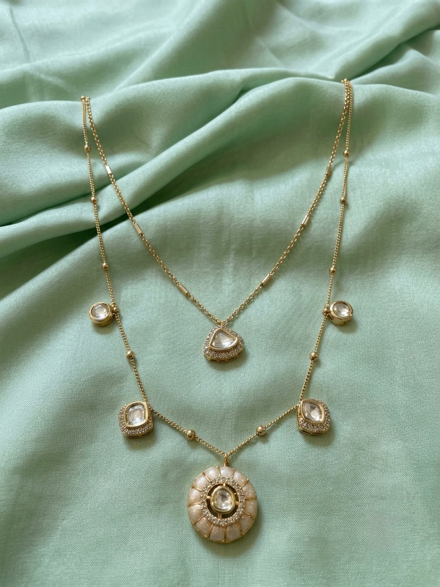 Riwaayat Kundan Pendant