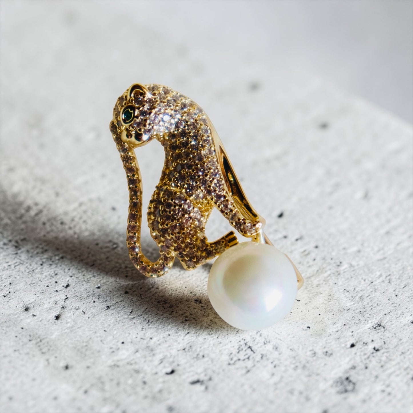 Cat Look Brooch