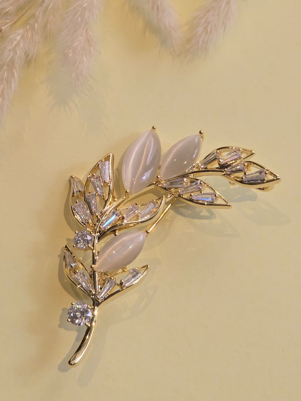 Gold leaf western Brooch