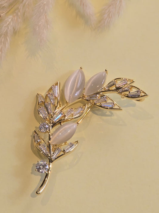 Gold leaf western Brooch