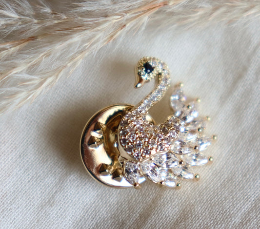Swan Western Brooch