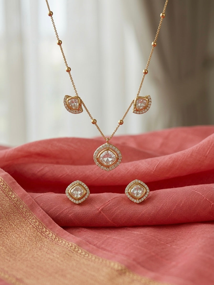 Nazakat Kundan Pendant