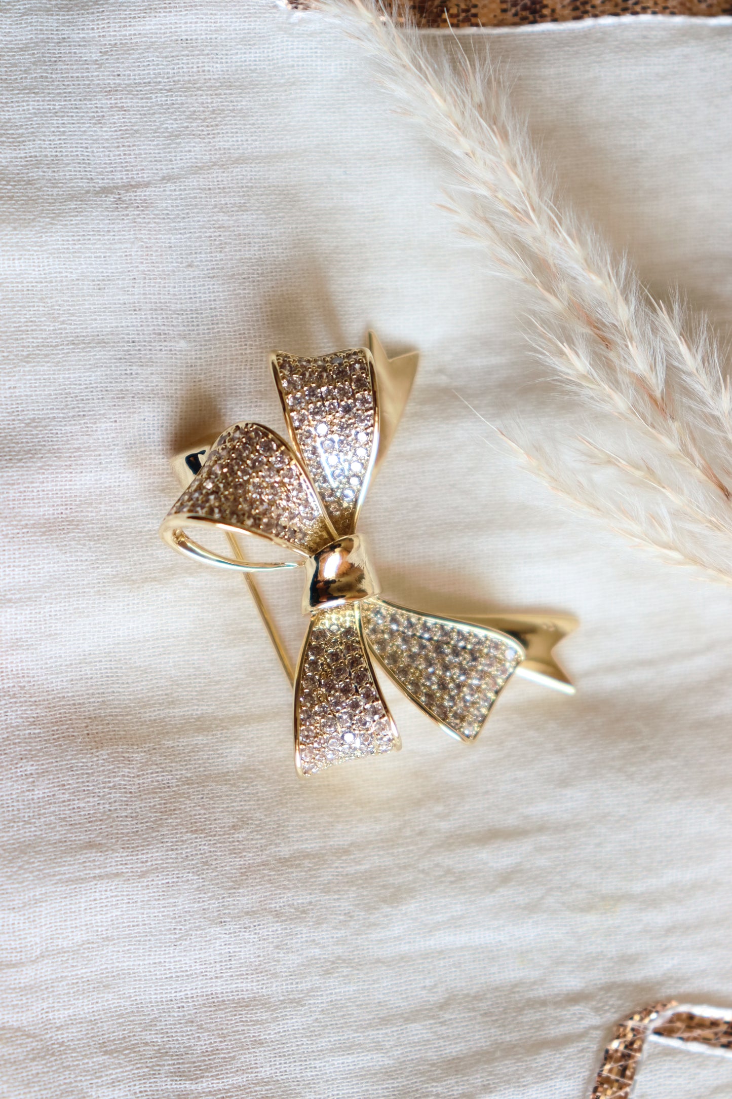 The Perfect Knot Brooch