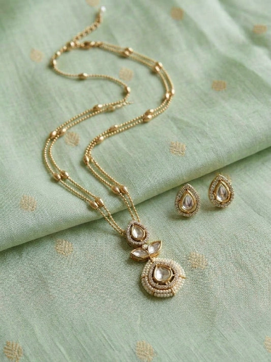 The imperial Moti Haar