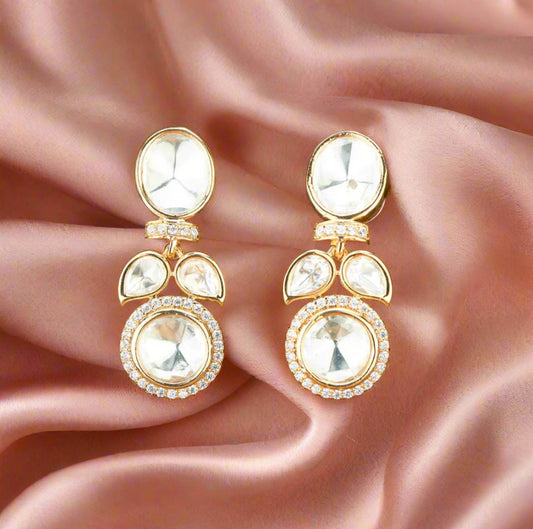 Kundan Classic Earring With Gold Plating