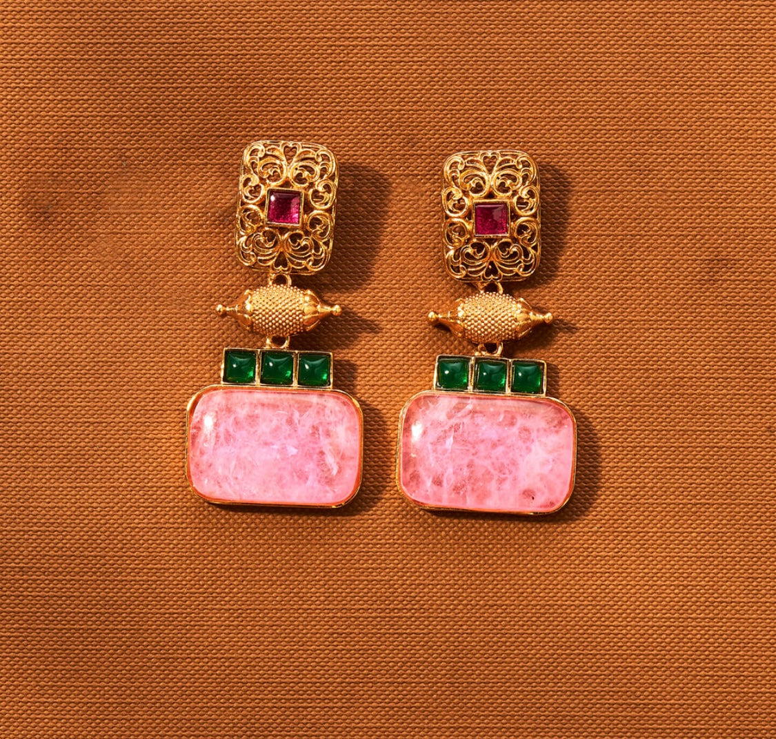 Antique Classic Earring With Gold Plating