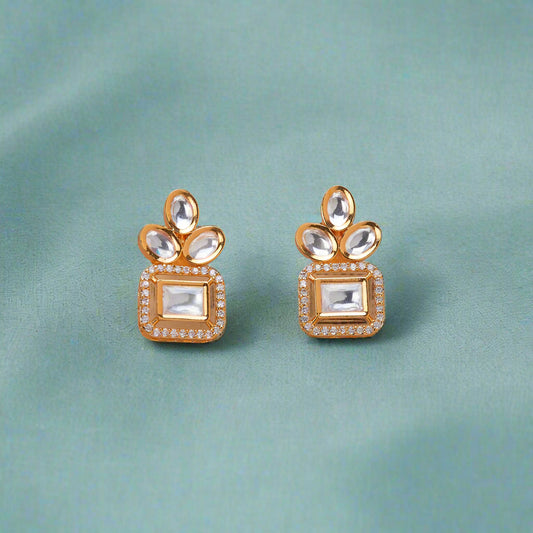 Kundan Delicate Earring With Gold Plating