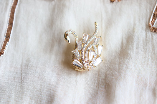 Swan Western Brooch