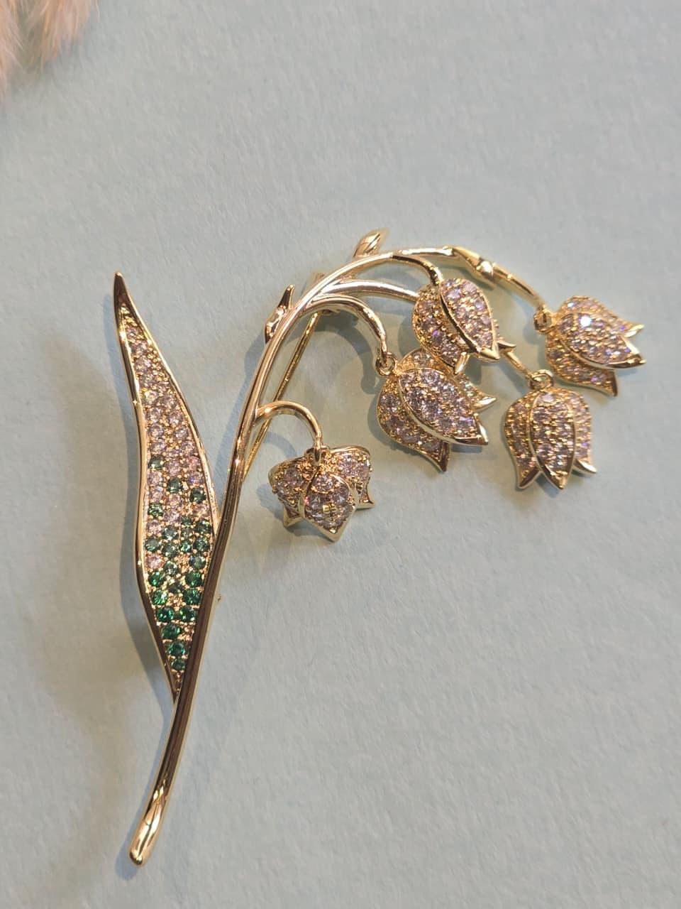 Leaf & Bud Western Brooch